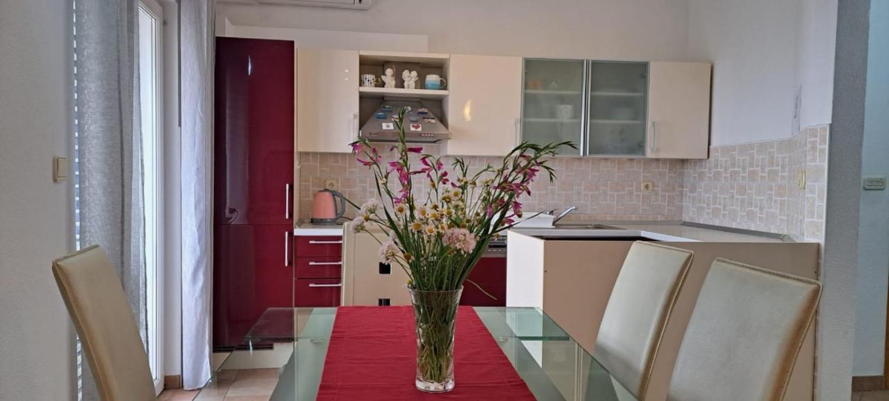 Mimi Apartament Makarska