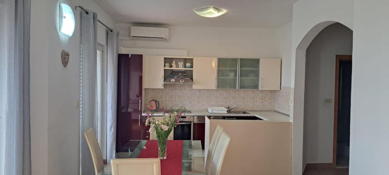 Apartament Mimi *