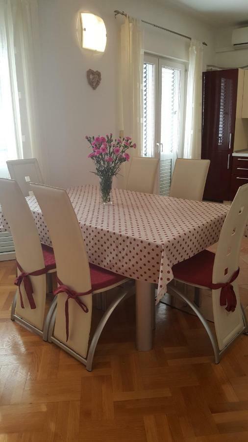 Mimi Apartament *
